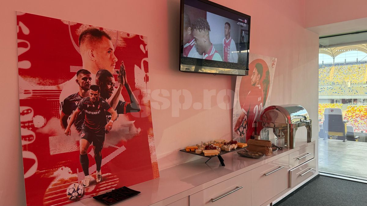 Insider în lojile de la Dinamo - FCSB » Cum arată meniul și ce au lipit „câinii” pe pereți