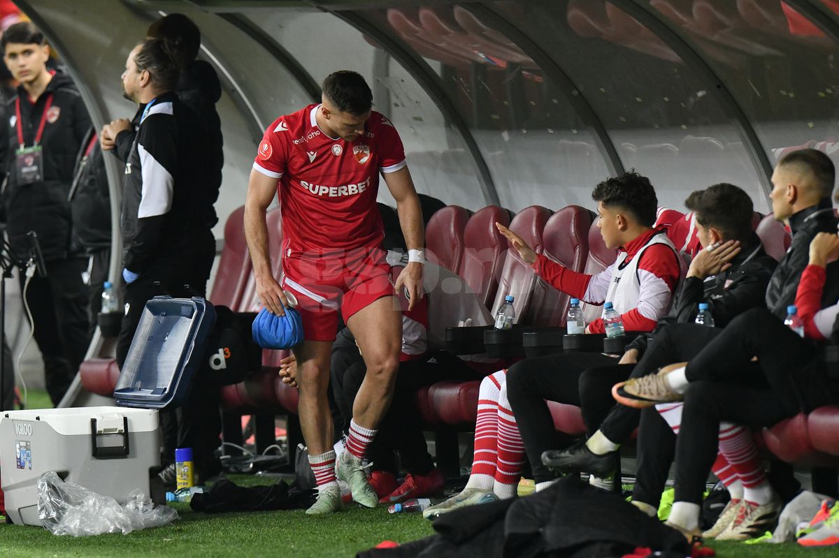 Dinamo a făcut implozie în 10 minute cu FCSB » Dărâmat, Politic a izbucnit în lacrimi pe margine