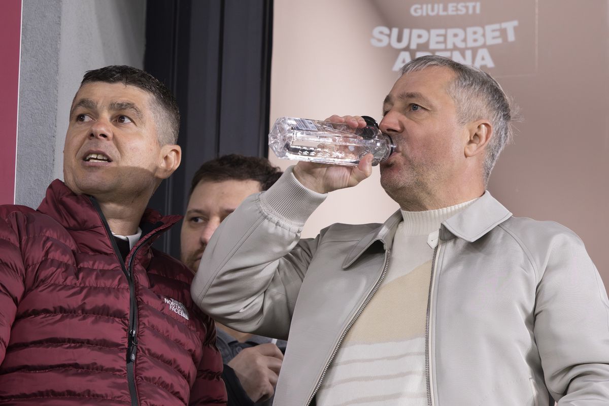 Gazeta a întrebat, Rădoi a dat răspunsul » Universitatea Craiova schimbă abordarea pentru „dubla” cu CFR Cluj: „Luăm în calcul inclusiv așa ceva”