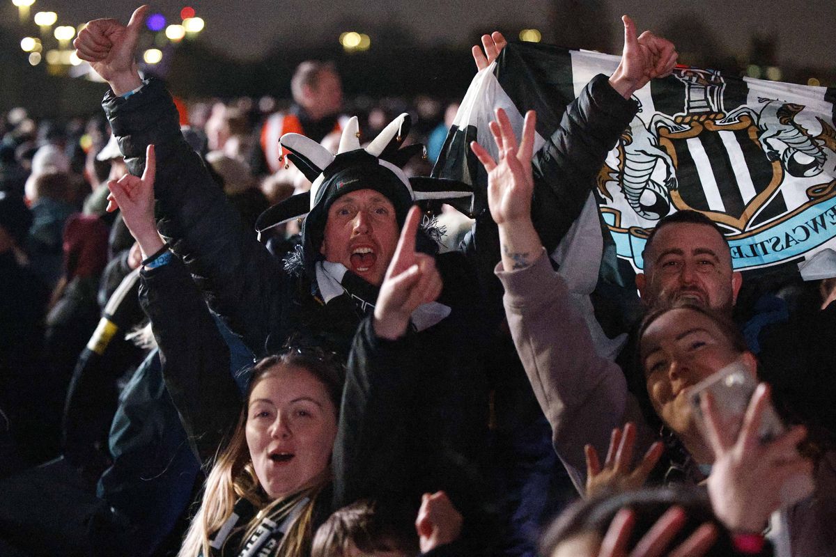 Imagini epice de la parada lui Newcastle! Peste 300.000 de oameni pe străzi