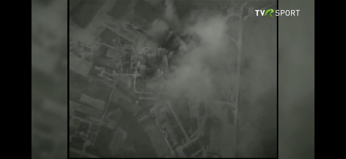 Imagini în premieră difuzate de Televiziunea Română » Cum a fost devastat stadionul Rapid în bombardamentele din 1944!