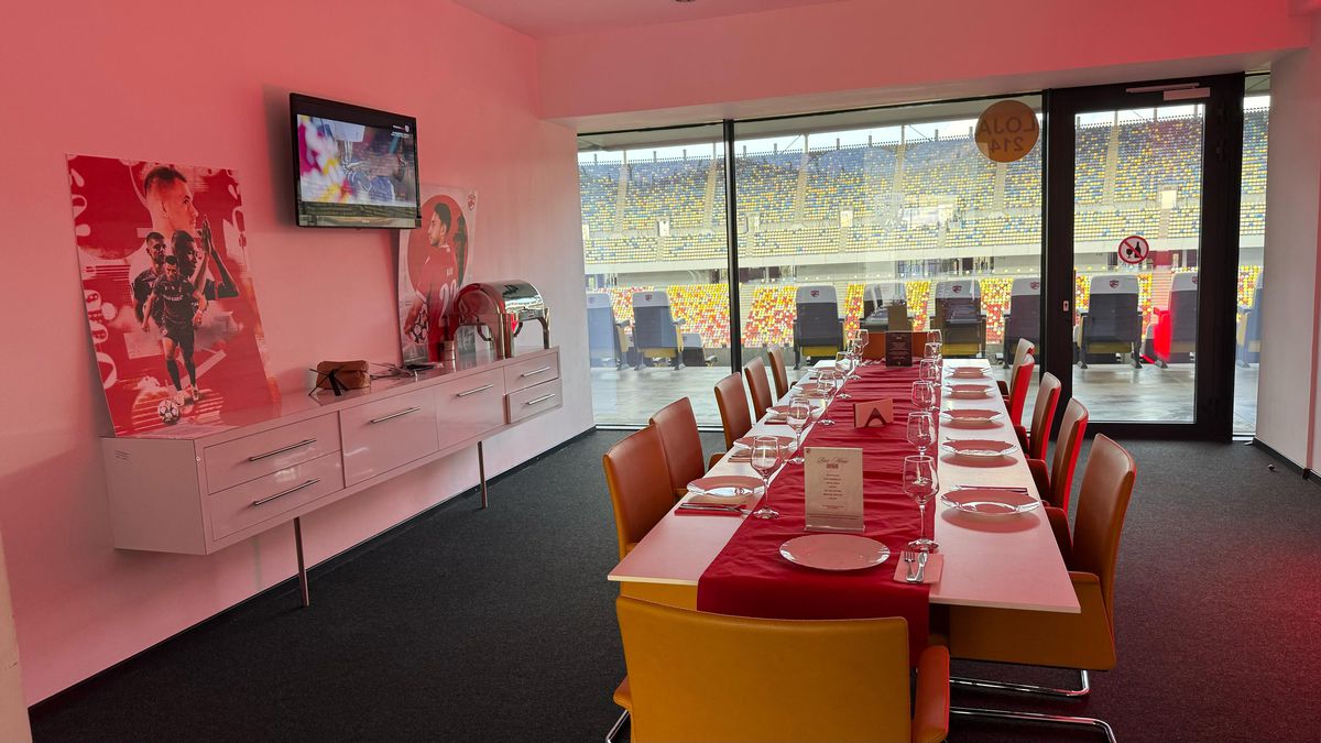 Imagine VIRALĂ după Dinamo - FCSB, cu Florinel Coman în prim-plan: ce a făcut de la 2.400 de kilometri distanță