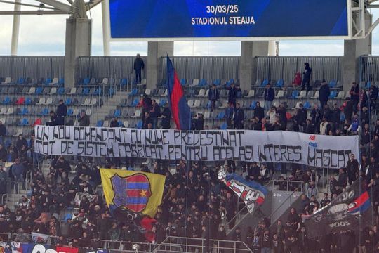 La meciul cu FC Argeș, din prima rundă a play-off-ului din Liga 2, suporterii celor de la Steaua au demarat un nou protest pentru situația în care se află clubul din Ghencea.