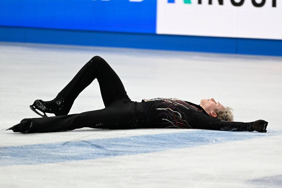 Ilia Malinin la finalul programului liber FOTO Imago Images Motivația tristă a tânărului care continuă să uimească lumea patinajului artistic: „Evoluez pentru ei”
