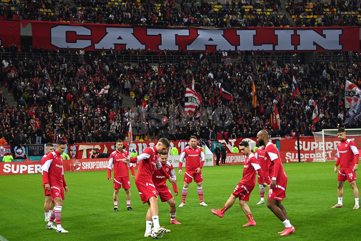 Dinamo - FCSB, imagini dinainte de meci + mesaje afișate în stadion