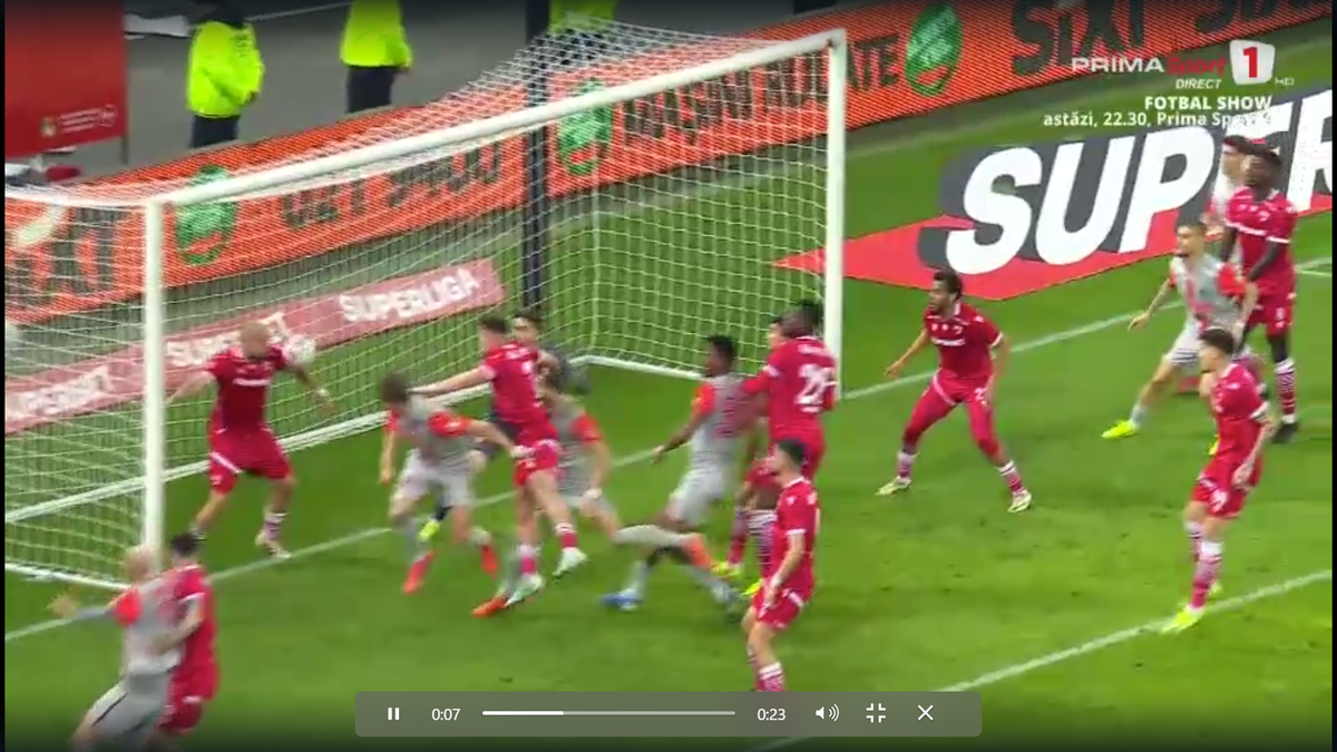 Fază controversată în derby-ul Dinamo - FCSB » Adrian Porumboiu și Marius Avram s-au pus de acord!