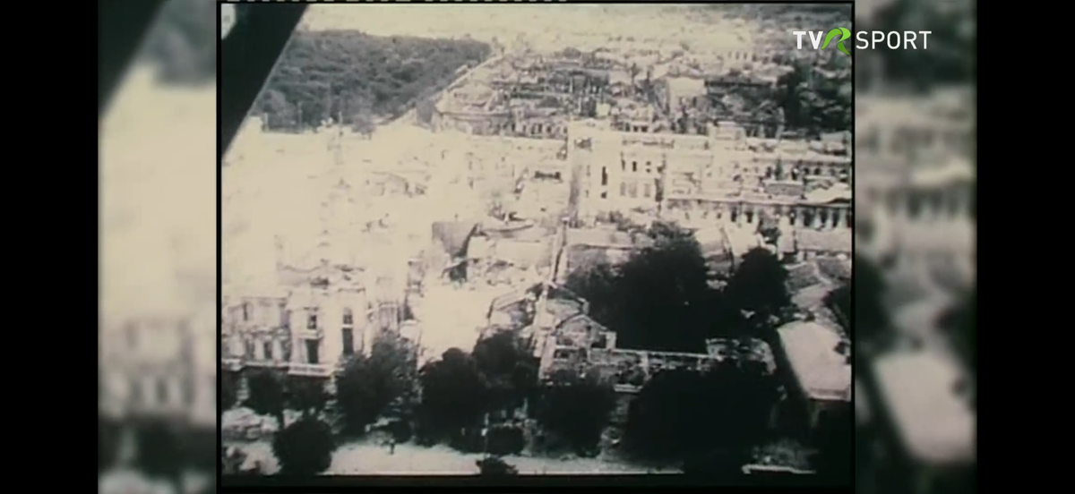 Imagini în premieră difuzate de Televiziunea Română » Cum a fost devastat stadionul Rapid în bombardamentele din 1944!
