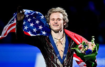 Motivația tristă a tânărului care continuă să uimească lumea patinajului artistic: „Evoluez pentru ei”