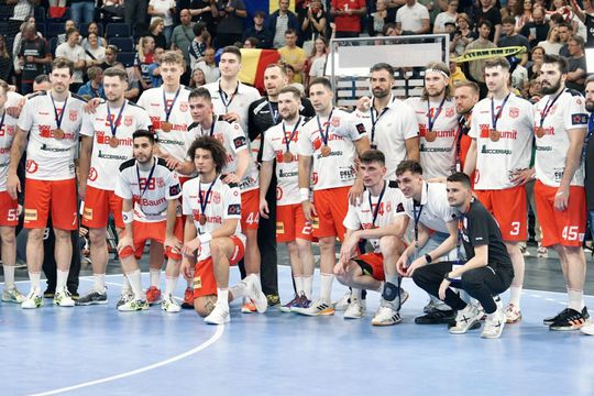 Ante Kuduz (al patrulea de la dreapta la stânga, rândul de sus) a plecat de la Dinamo
