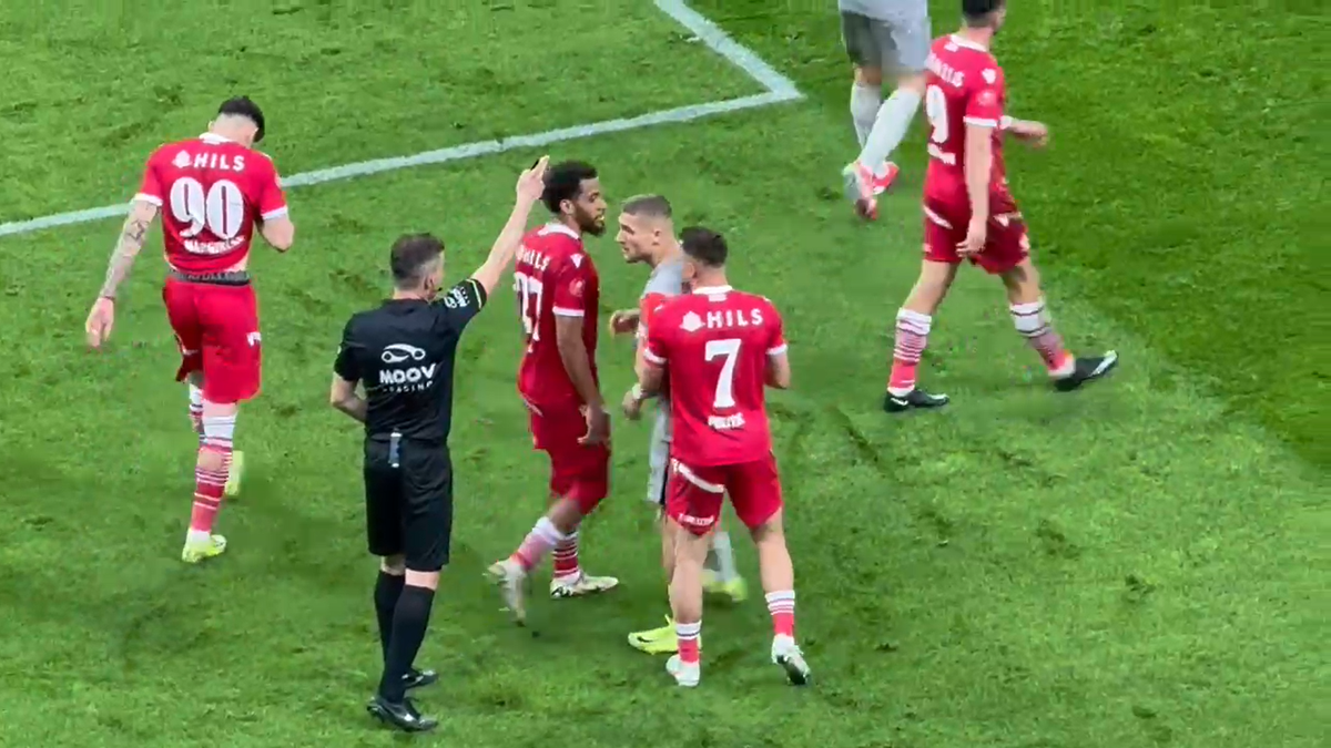 DINAMO - FCSB/ Miculescu s-a bucurat în fața PCH