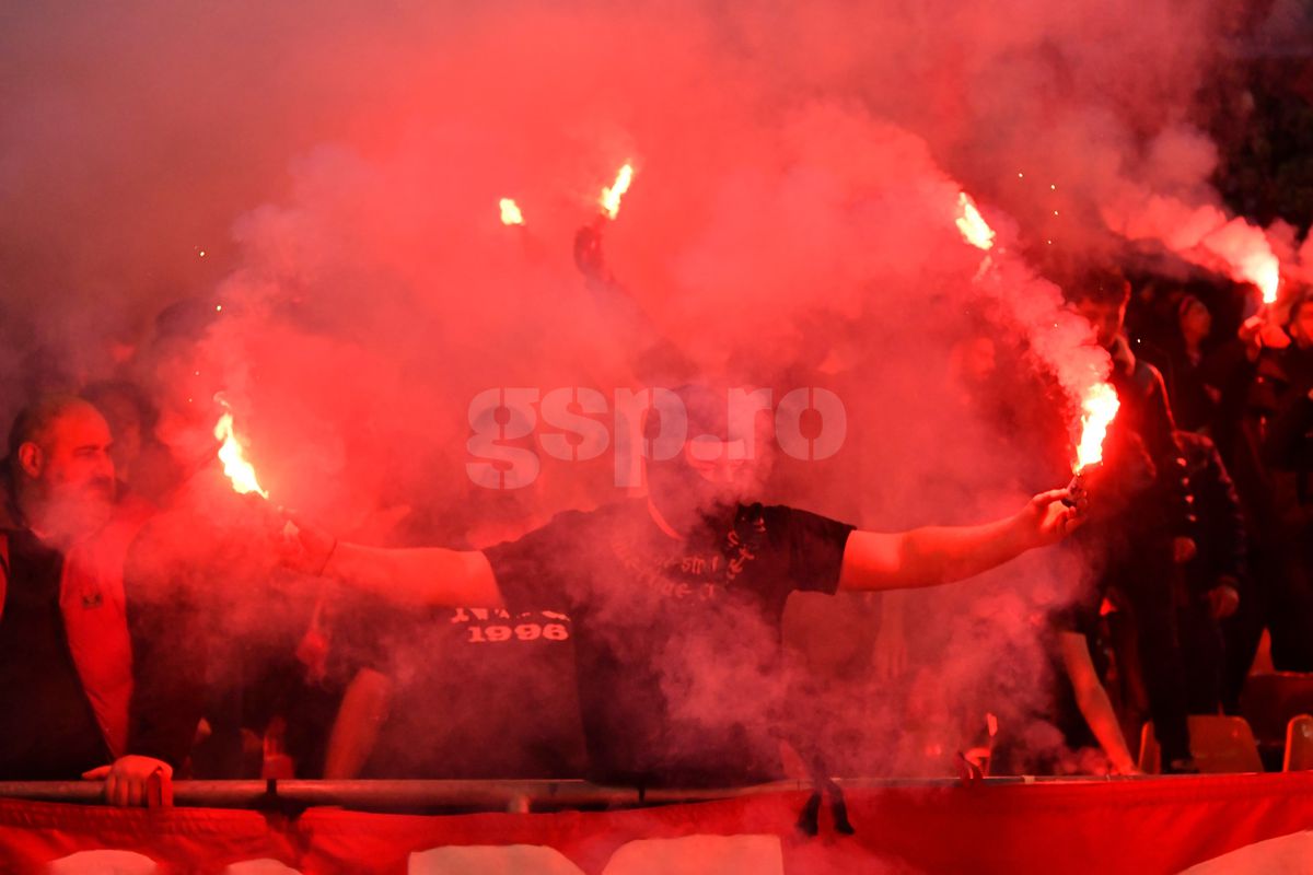 Nota de plată după Dinamo - FCSB » Au primit „interzis” pe stadion + amenda primită de „câini”