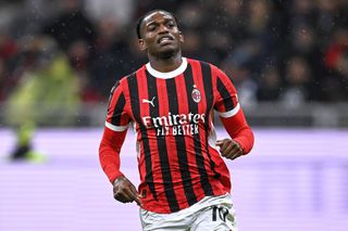 Rafael Leao poate ajunge la un colos din Premier League » Clubul care insistă pentru transfer