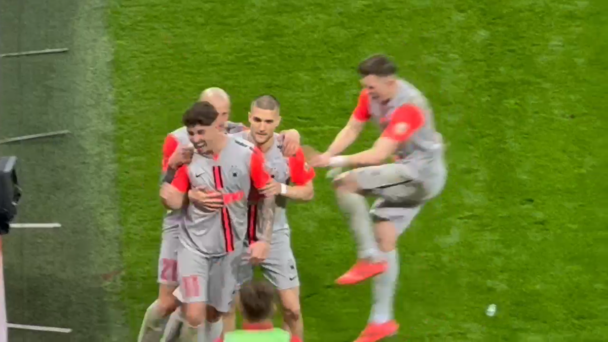 DINAMO - FCSB/ Miculescu s-a bucurat în fața PCH