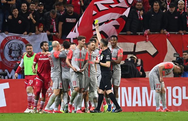 David Miculescu a explicat gestul care a inflamat derby-ul Dinamo - FCSB: „Arbitrul a interpretat altceva!”