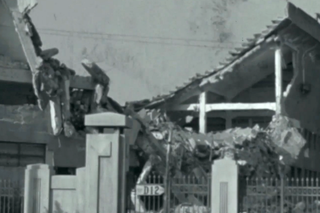 Imagini în premieră difuzate de Televiziunea Română » Cum a fost devastat stadionul Rapid în bombardamentele din 1944!