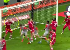 Fază controversată în derby-ul Dinamo - FCSB » Adrian Porumboiu și Marius Avram s-au pus de acord!