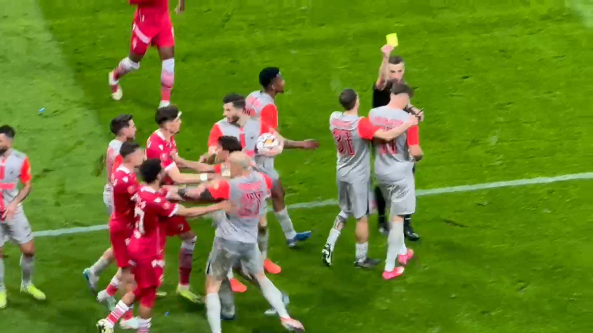 DINAMO - FCSB/ Miculescu s-a bucurat în fața PCH