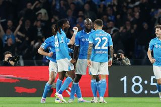 Napoli - AC Milan 2-1 » Victorie importantă obținută de elevii lui Antonio Conte, care rămân aproape de liderul Inter