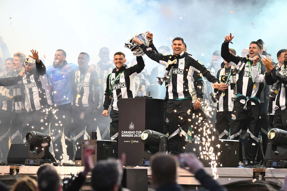 Imagini epice de la parada lui Newcastle! Peste 300.000 de oameni pe străzi