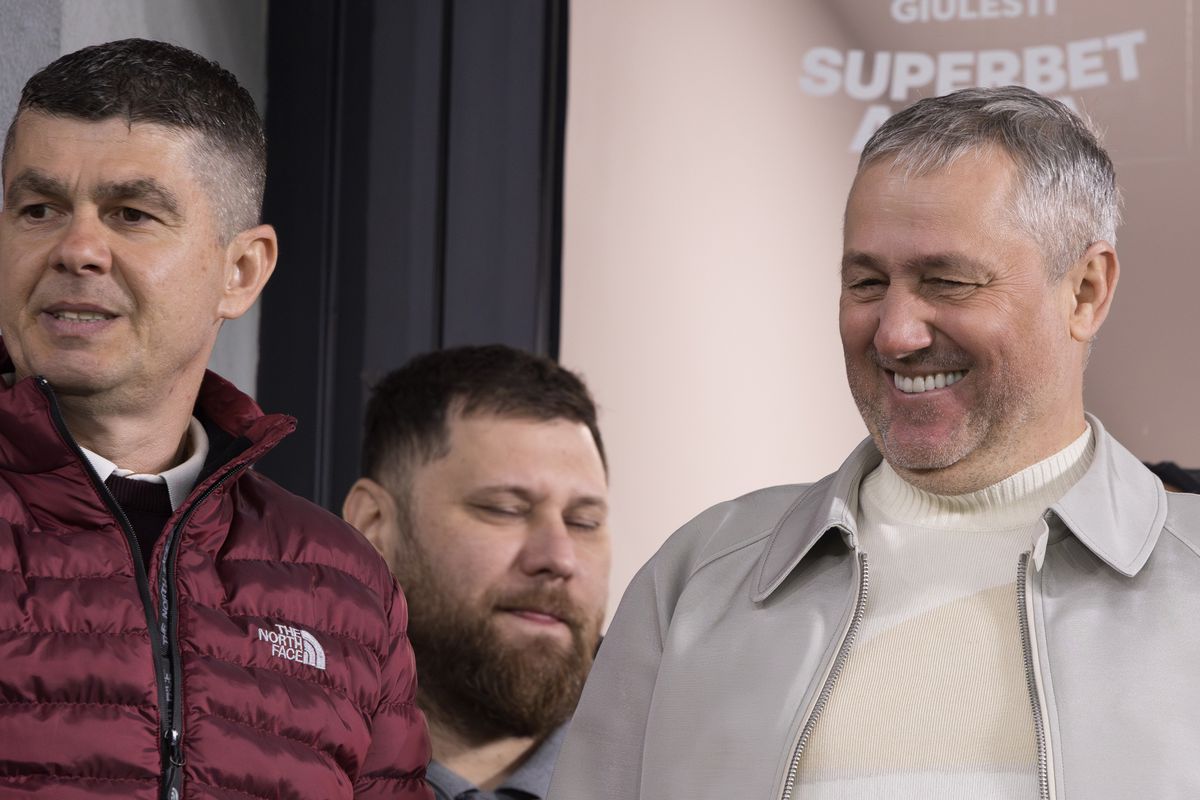 Gazeta a întrebat, Rădoi a dat răspunsul » Universitatea Craiova schimbă abordarea pentru „dubla” cu CFR Cluj: „Luăm în calcul inclusiv așa ceva”