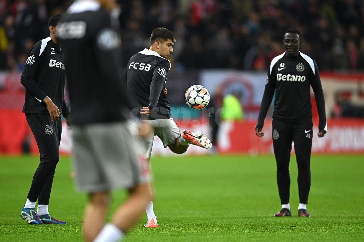 Dinamo - FCSB, imagini dinainte de meci + mesaje afișate în stadion