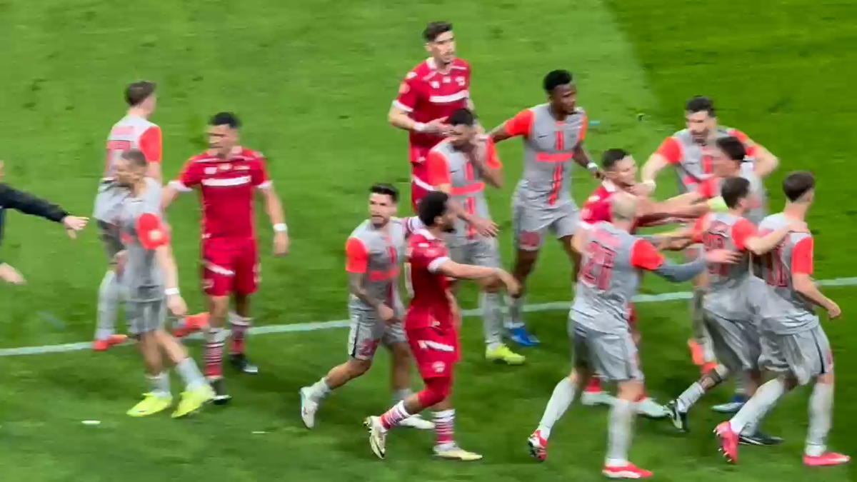 DINAMO - FCSB/ Miculescu s-a bucurat în fața PCH