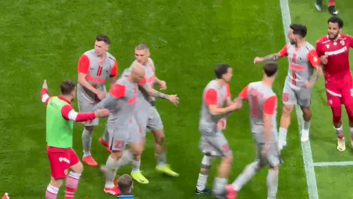 DINAMO - FCSB/ Miculescu s-a bucurat în fața PCH