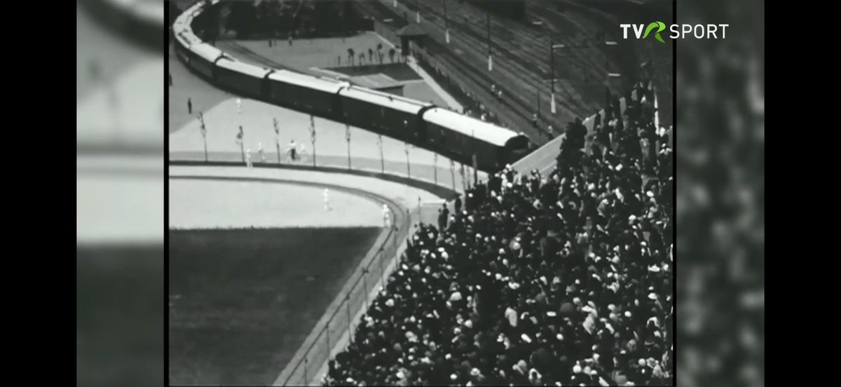 Imagini în premieră difuzate de Televiziunea Română » Cum a fost devastat stadionul Rapid în bombardamentele din 1944!