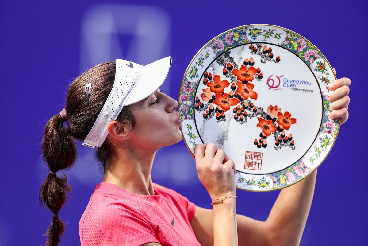 „Protejata” lui Djokovic cucerește Antalya, în timp ce își trăiește iubirea alături de superstarul Jan Oblak