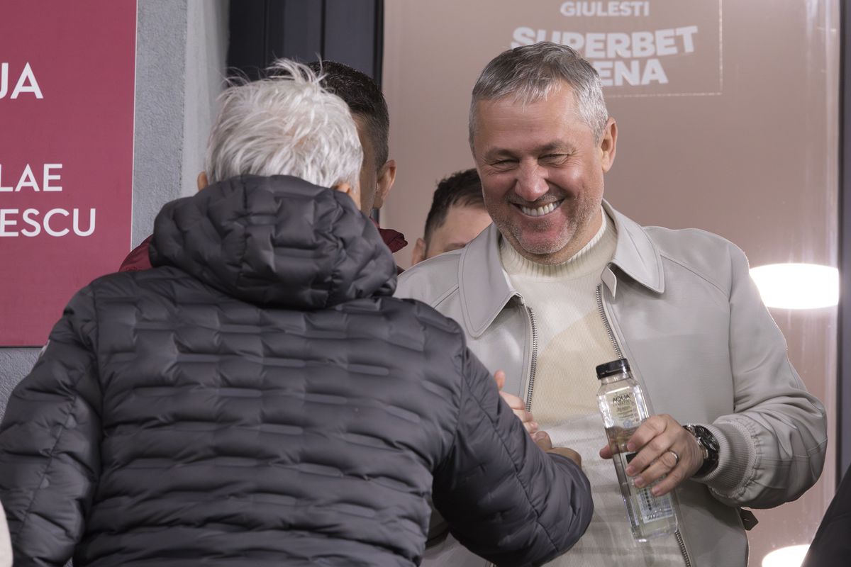 Gazeta a întrebat, Rădoi a dat răspunsul » Universitatea Craiova schimbă abordarea pentru „dubla” cu CFR Cluj: „Luăm în calcul inclusiv așa ceva”