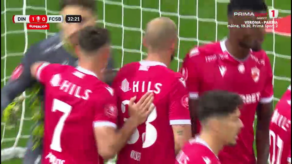 Fază controversată în derby-ul Dinamo - FCSB » Adrian Porumboiu și Marius Avram s-au pus de acord!