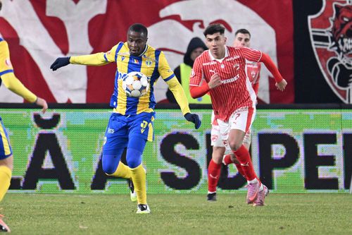 Danel Dongmo (stânga), dorit de mai multe echipe // FOTO: Imago Images