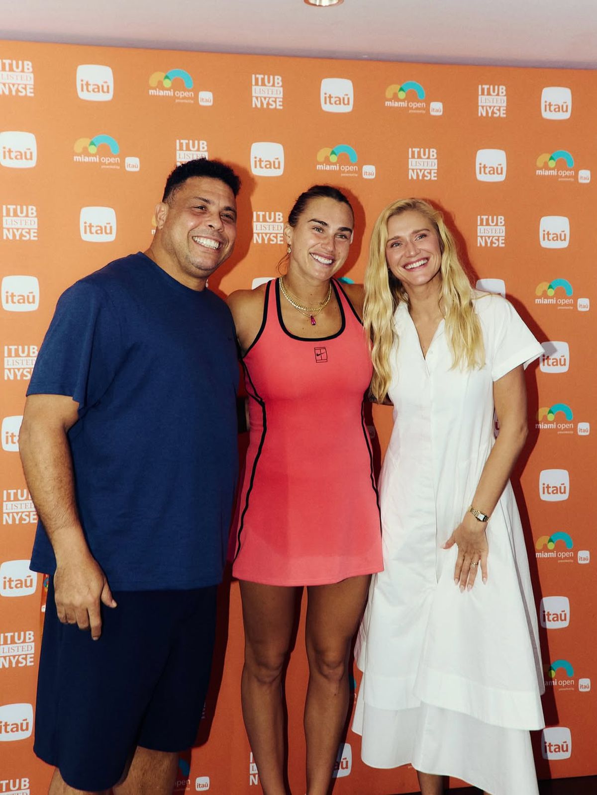 Sabalenka a apărut la Miami alături de marele Ronaldo și de iubita discretă a acestuia: imagini din culise
