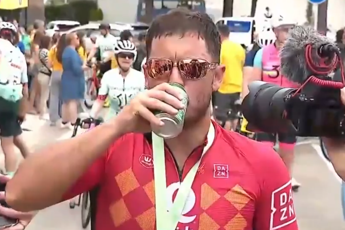 Eden Hazard s-a apucat de ciclism și a oferit imaginile weekendului! A celebrat cu bere imediat după cursă: „Poate ar trebui să mai slăbesc puțin”