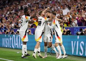 Germania - Ghana și cele mai tari dueluri amicale de la începutul săptămânii, analizate la Breaking Bets! Înregistrarea emisiunii e disponibilă pe canalul de YouTube al Gazetei Sporturilor