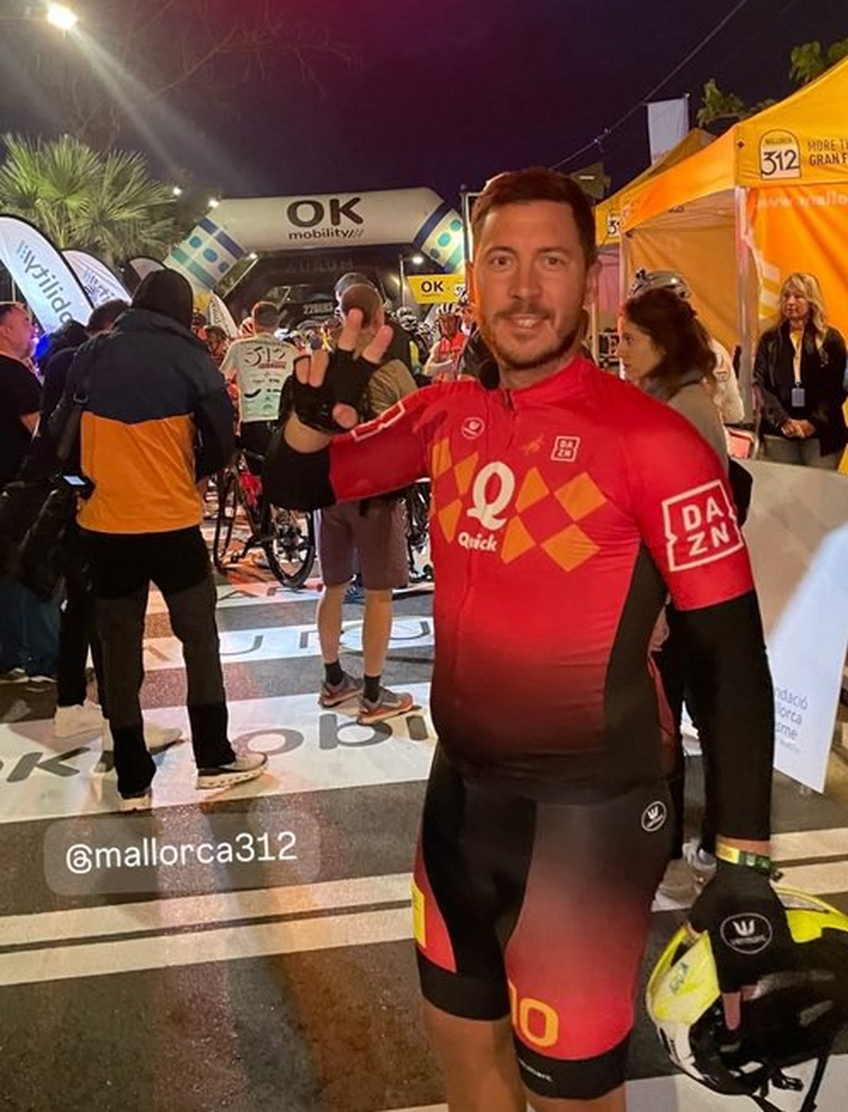 Eden Hazard s-a apucat de ciclism și a oferit imaginile weekendului! A celebrat cu bere imediat după cursă: „Poate ar trebui să mai slăbesc puțin”