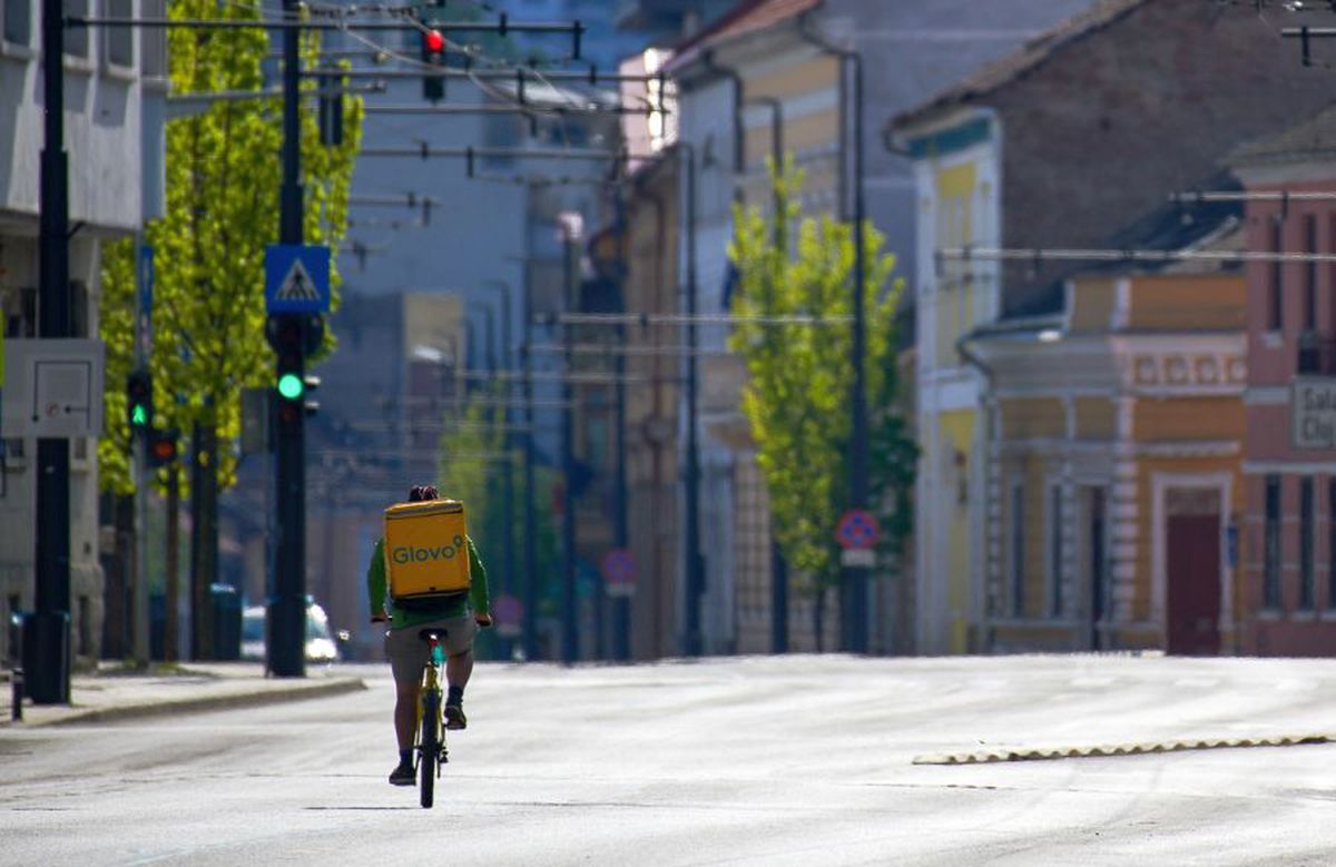 Orașul din România care a interzis circulația mașinilor pe 1 și 2 mai