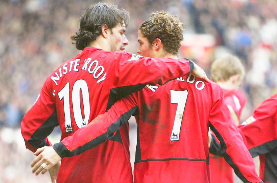 Ruud van Nistelrooy și Cristiano Ronaldo la Manchester United, foto: Guliver/gettyimages Ruud van Nistelrooy și Cristiano Ronaldo la Manchester United, foto: Guliver/gettyimages