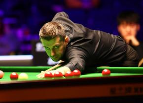 Mark Selby supraviețuiește! Breakuri extraordinare în semifinale + favoritul lui Ronnie O'Sullivan se agață de scor