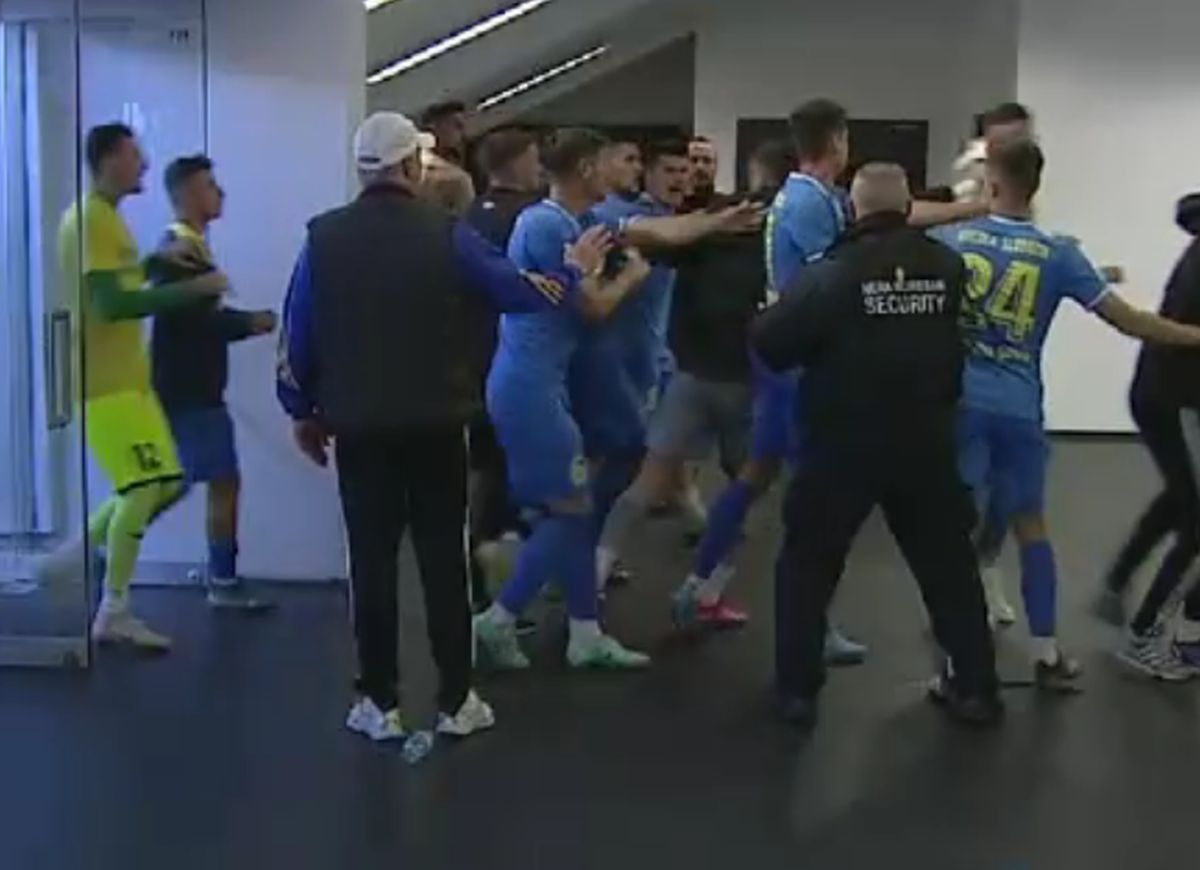 Acuzații șocante după U Cluj - Slobozia: „Fraților, mai faceți așa ceva în zilele astea?” + Lincar și teoria conspirației: „Au auzit și fotbaliștii lucruri”