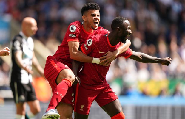 Liverpool câștigă în deplasare cu Newcastle și se instalează pe primul loc în Premier League » Mingea e în terenul lui Manchester City