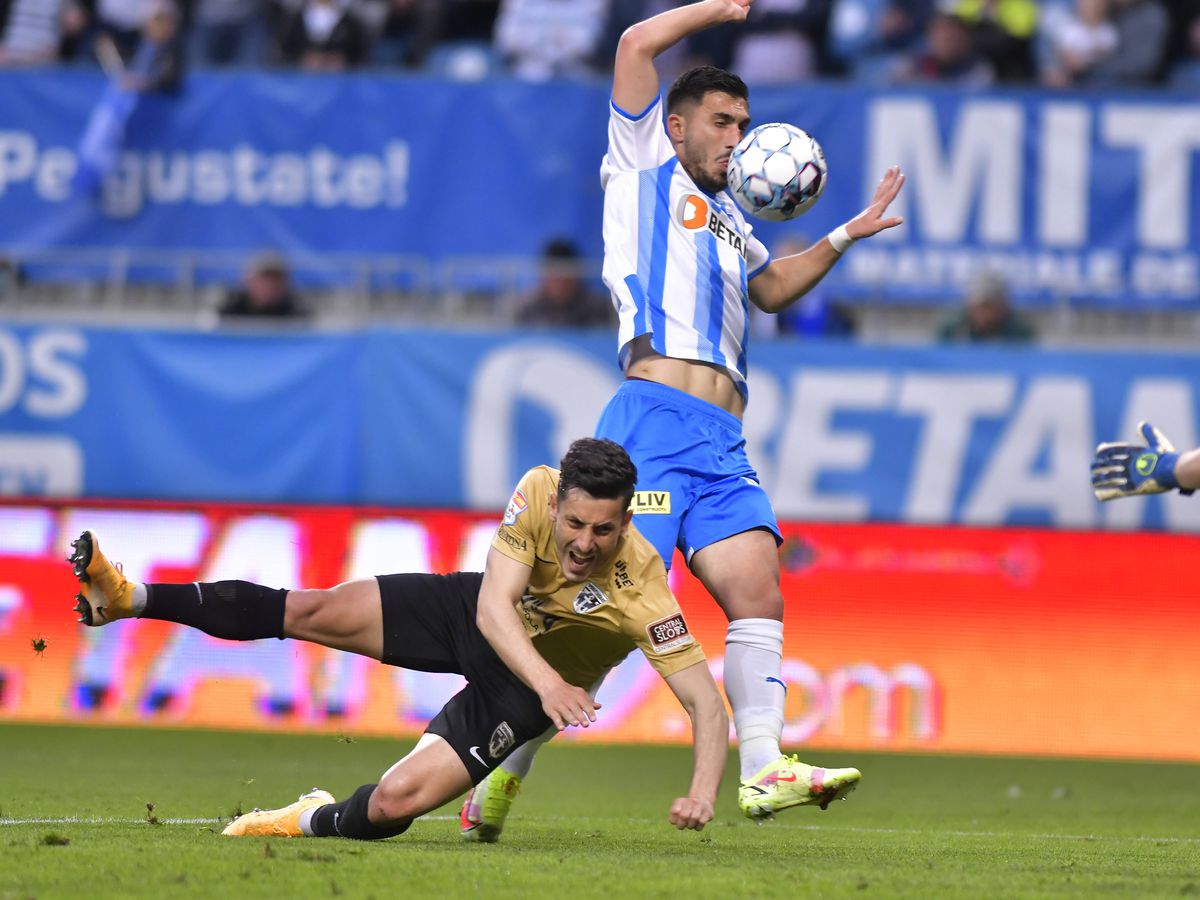 Universitatea Craiova - FC Voluntari, 30.04.2022 // foto: Imago