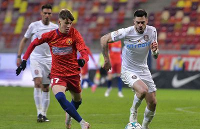 În atenția LPF: de ce FCSB și CFR Cluj trebuie să joace de la aceeași oră după această rundă, dacă distanța actuală se menține