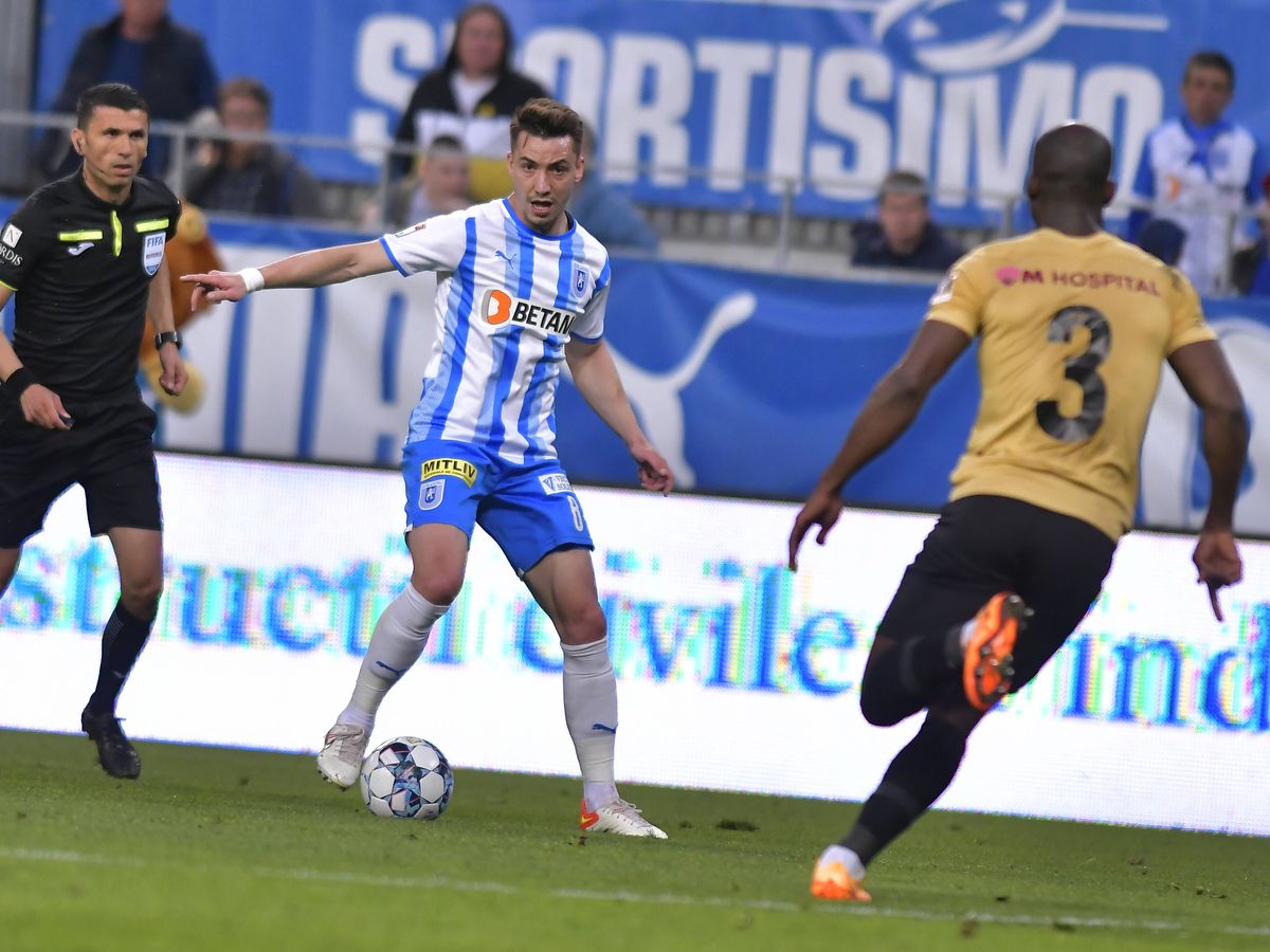Universitatea Craiova - FC Voluntari, 30.04.2022 // foto: Imago