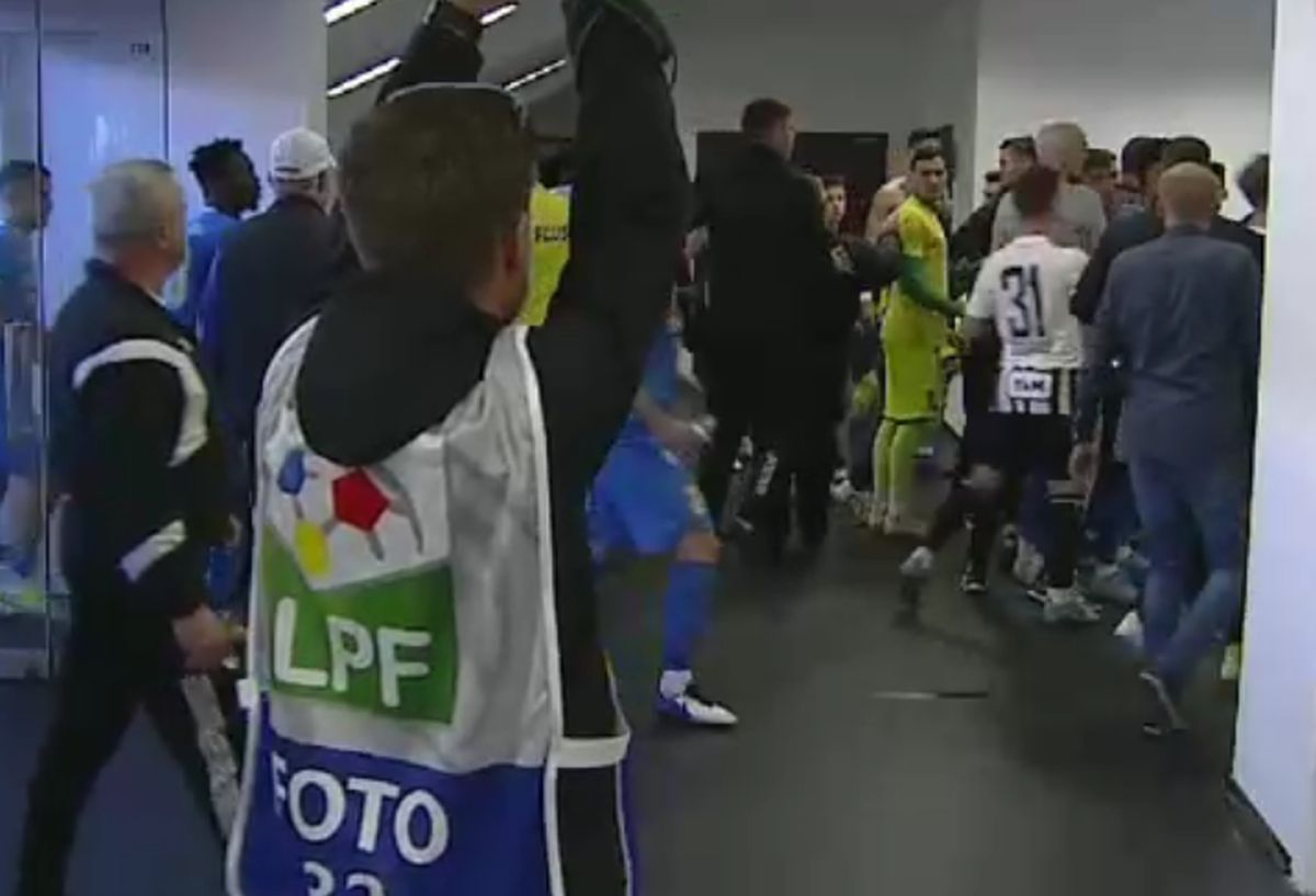 De unde a pornit iureșul de la U Cluj - Slobozia: „Atunci a sărit la bătaie! Erau vreo 40 de oameni”