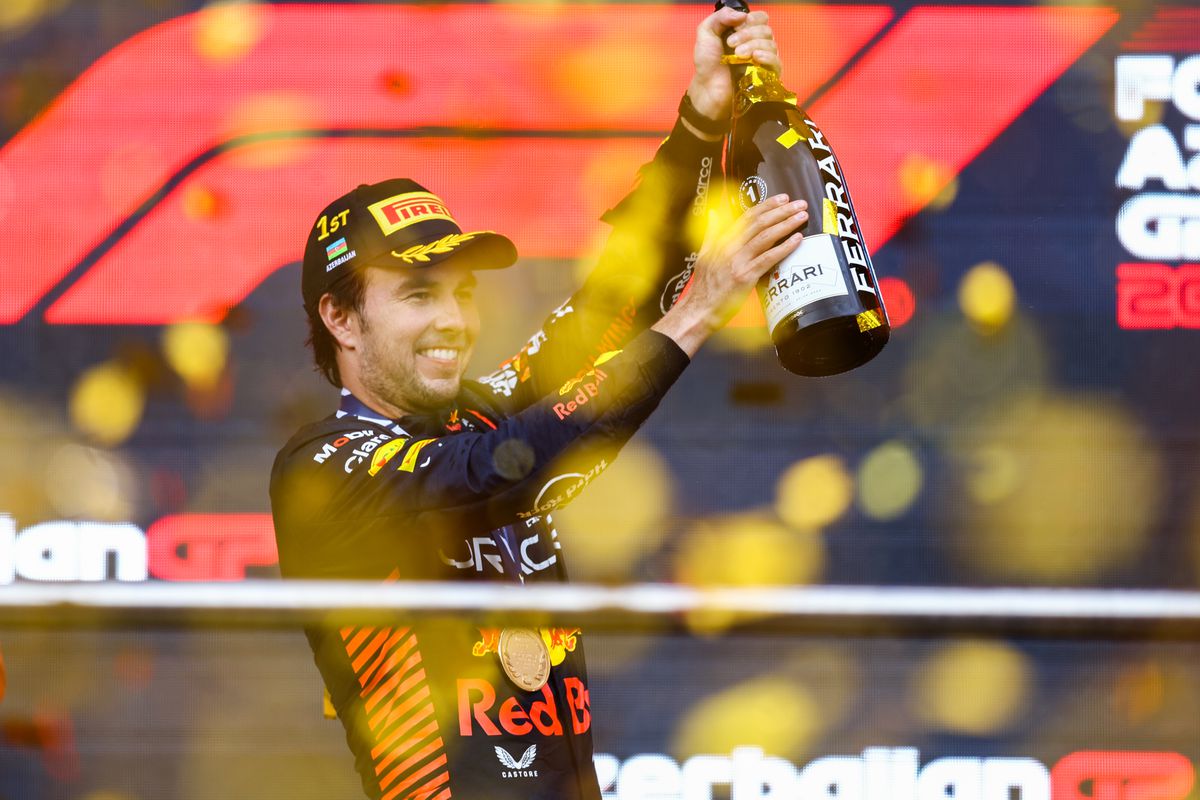 Sergio Perez, victorie în Marele Premiu din Azerbaidjan » Max Verstappen a venit pe 2, în timp ce Leclerc a prins podiumul în premieră