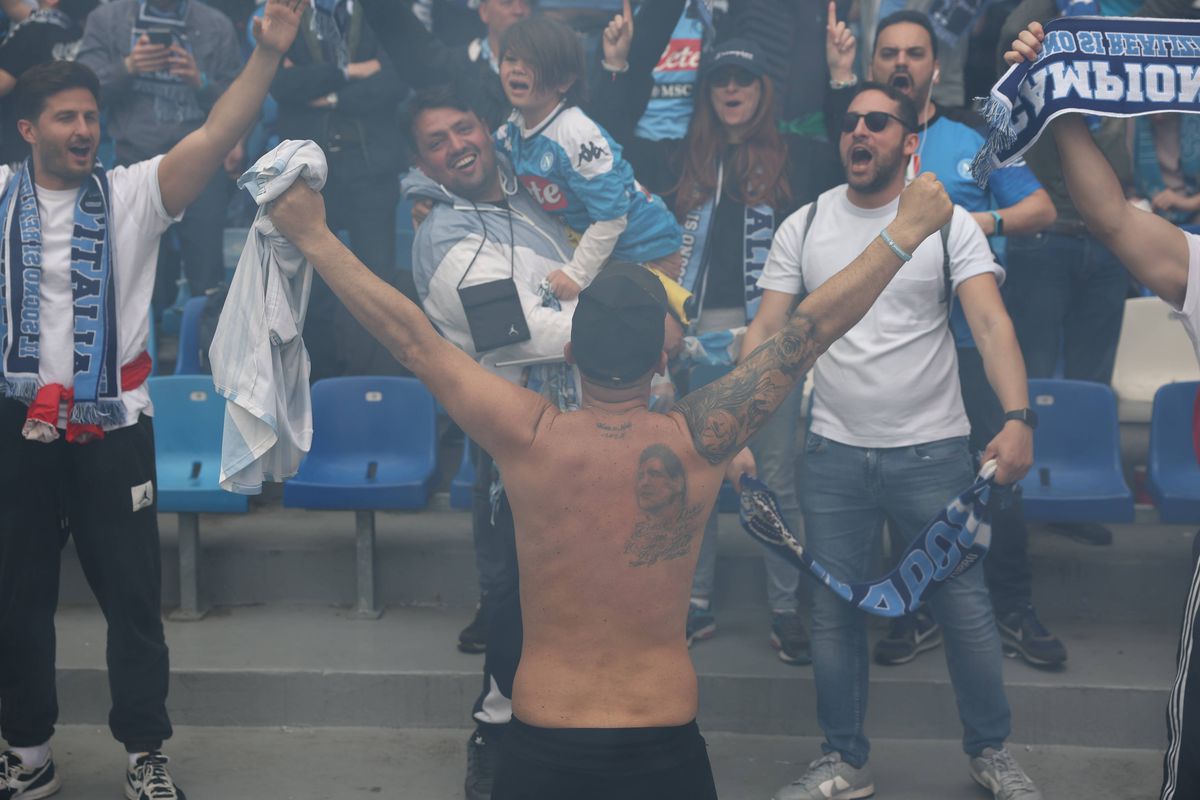 Napoli - Salernitana 1-1 » Șocantă răsturnare! Delirul a devenit tăcere la Napoli. Golul lui Dia a amânat sărbătoarea lângă Vezuviu!