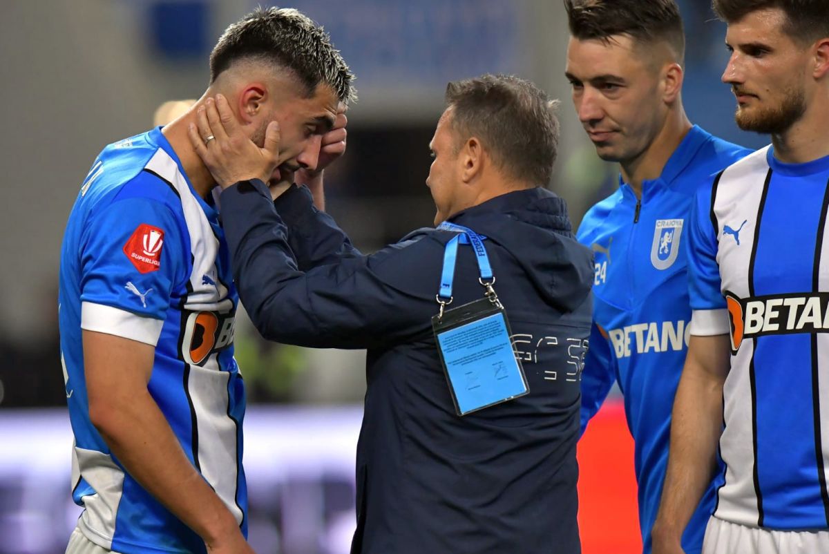 Imagini surprinse după Craiova - FCSB 1-2: Neubert a mers să-l consoleze pe Andrei Ivan