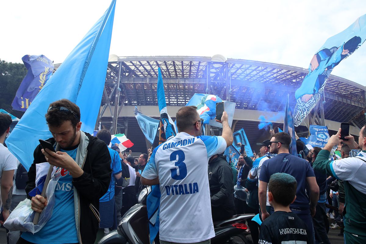 Fanii lui Napoli petrec cu gândul la titlul în Serie A