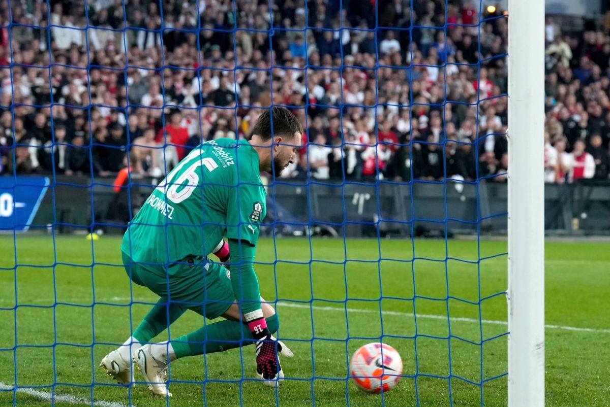 PSV a cucerit Cupa Olandei la penalty-uri după o finală incredibilă cu Ajax, cu 5 lovituri de departajare ratate, 4 la rând!